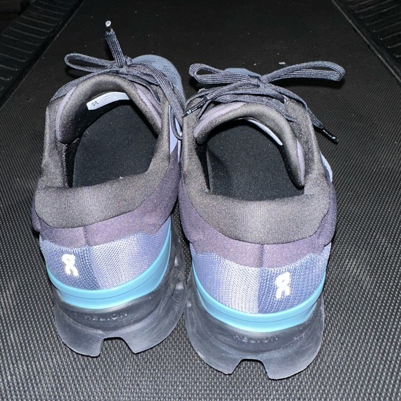 on cloud - cloudstratus 3 , size 11 men - Picture 8 of 10